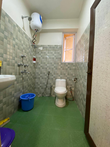 Bathroom 2, Tag Along Backpackers, East Sikkim
