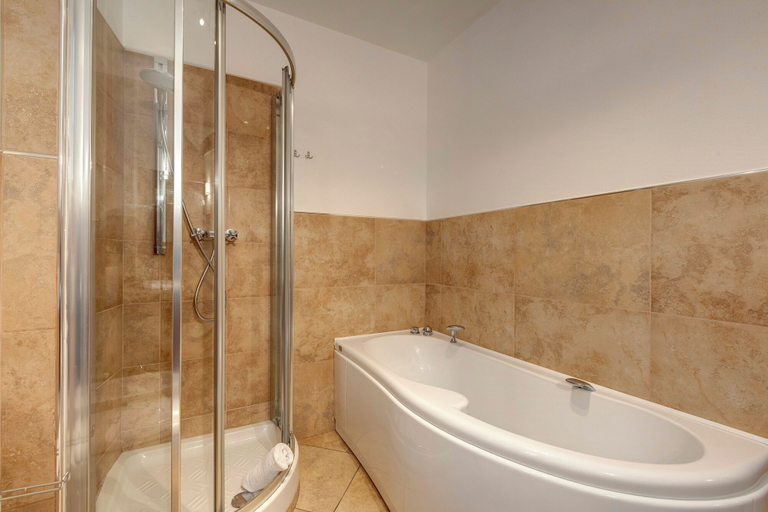 Bathroom 4, Mamo Florence - Malavolta Apartment, Florence