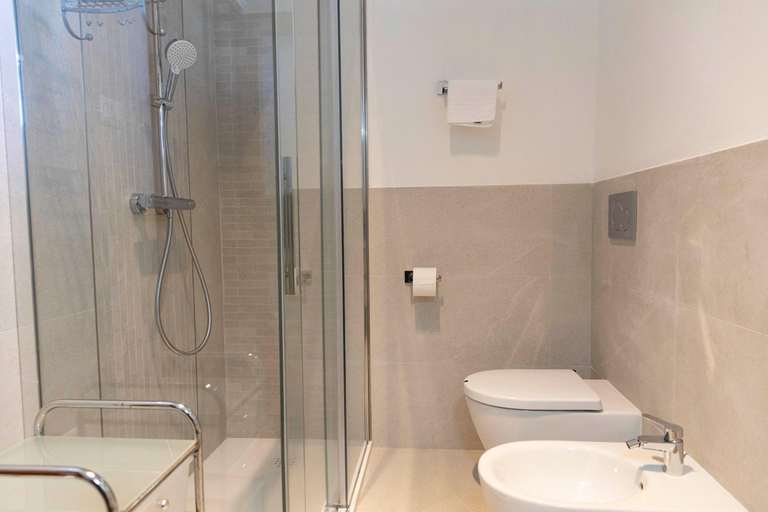 Bathroom 3, Villa Curiazzi Guesthouse Viale la Pelosa 16, Sassari