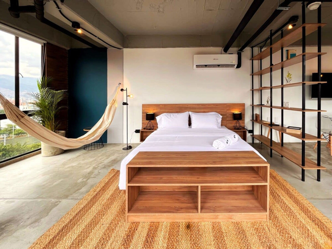 Bedroom 4, Trendy Loft With Balcony in Laureles, Medellín