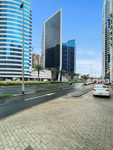 Exterior 3, Waves - Chic High-Floor Studio Retreat with Canal Views, Dubai