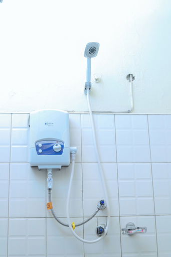 Bathroom 4, Hakyiri B&B, Kabale