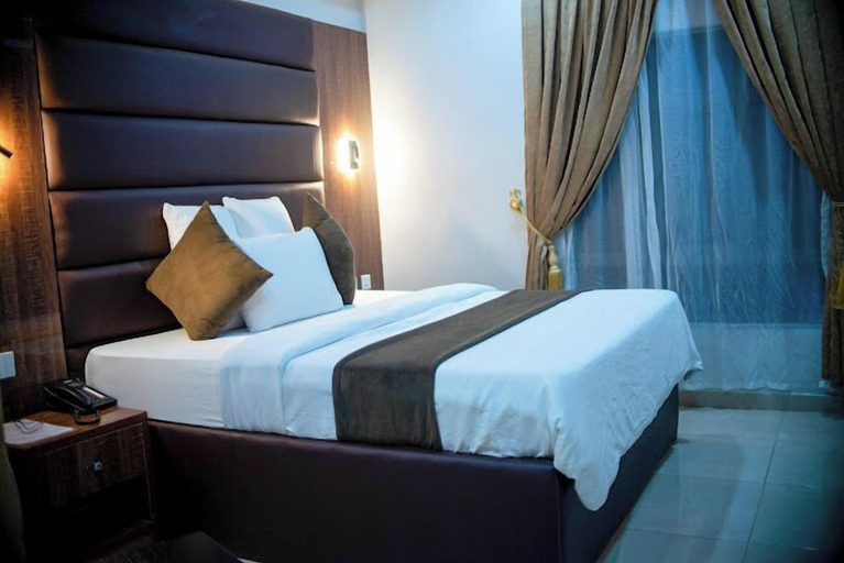 Bedroom 3, Rockview Hotel Royale, AbujaMun