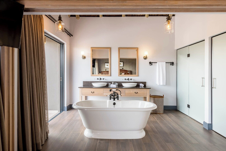 Bathroom 5, Elephant Point, Ehlanzeni