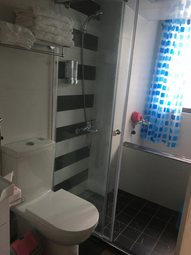 Bathroom 3, Star Moving Cabin Homestay, Yilan