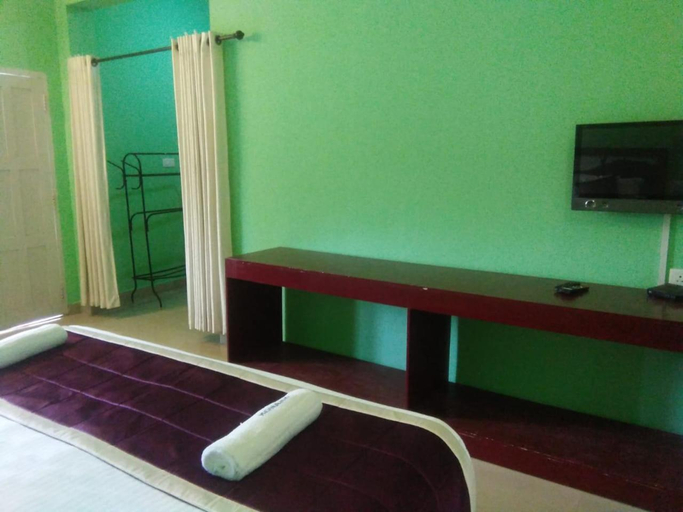Bedroom 13