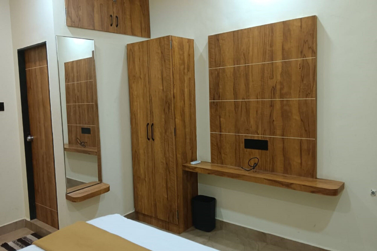 Bedroom 4, Hotel Hari Palace, Devbhumi Dwarka