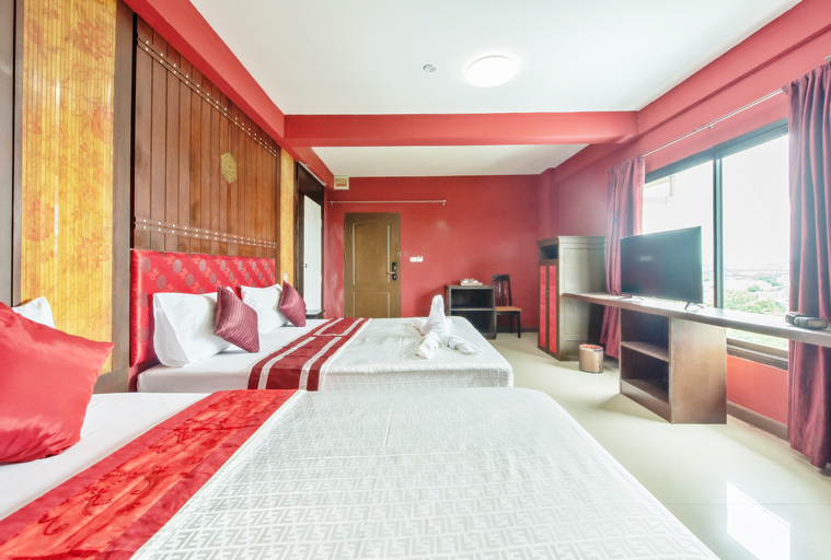 Bedroom 12