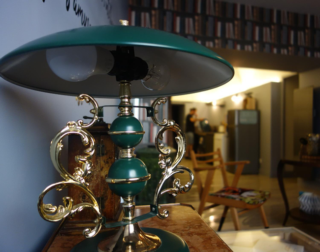 Food & Drinks 3, Le Bouquiniste, centre historique, fibre, ESS, rez-de-chaussee, BedinShop, Drôme