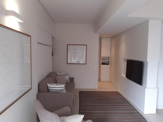 Others 5, Olivo House 2, La Spezia