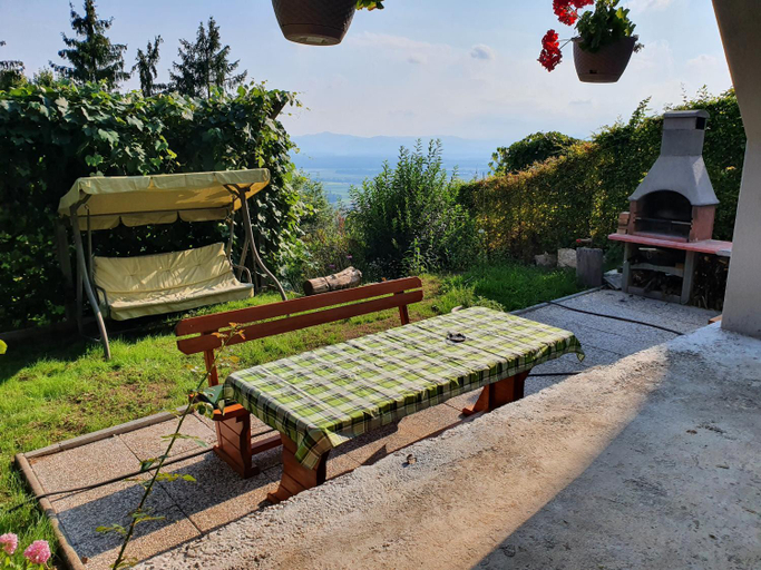 Others 5, Veronica's place in the mountains, Cerklje na Gorenjskem