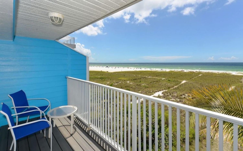 Others 4, Beach Front and Walking Distance to Village, Sarasota