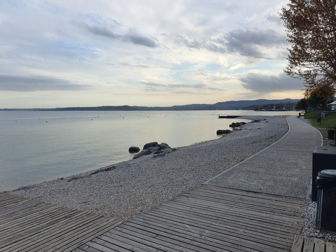Others 5, Casa Vista Lago, Brescia