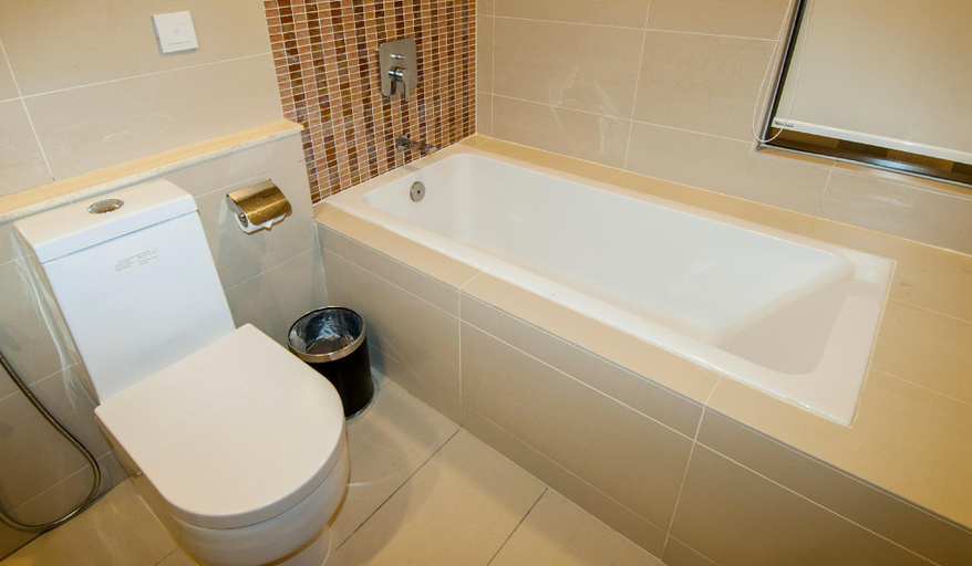 Bathroom 16
