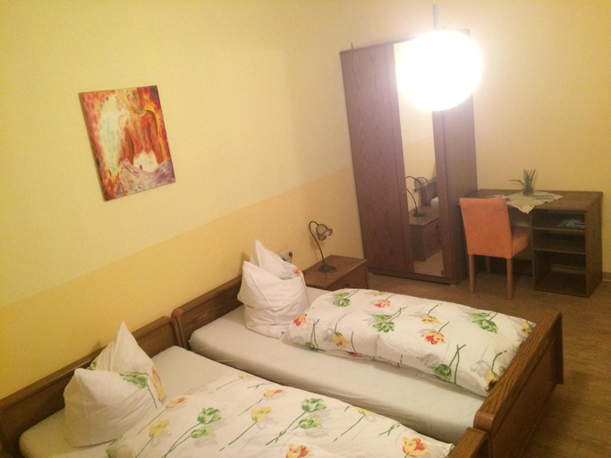 Bedroom 10