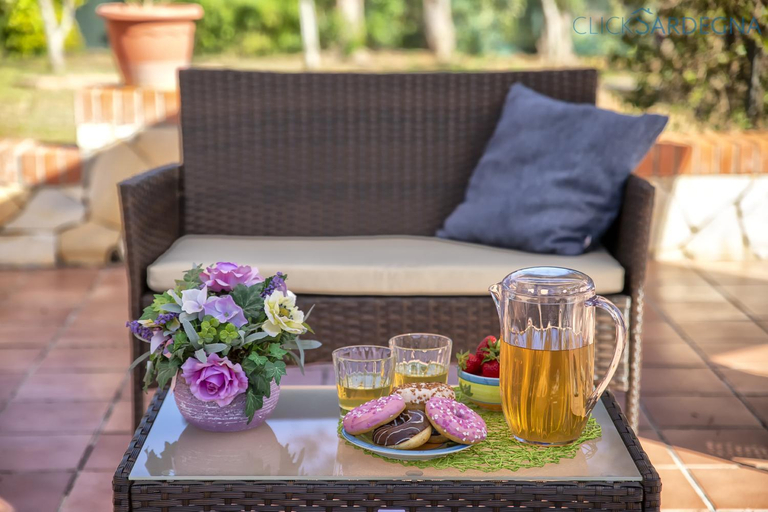 Food & Drinks, Alghero Villa Galatea con giardino per 8 persone vicino alla spiaggia con 4 camere, Sassari