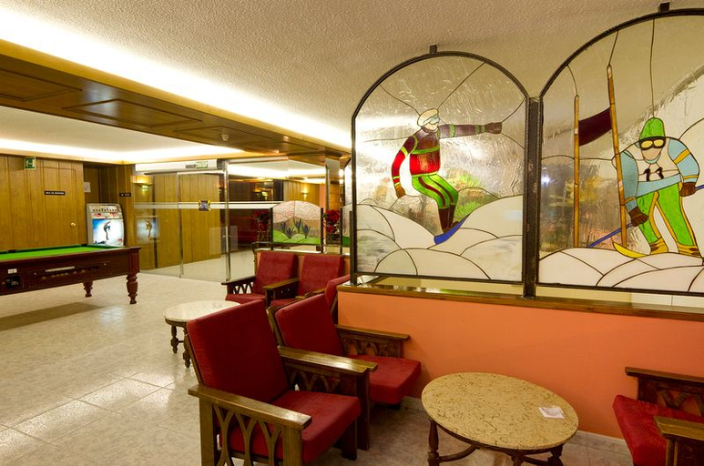 Others, Hotel Victoria, Lleida