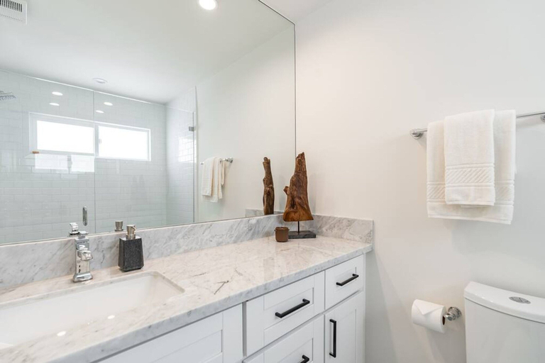 Bathroom 5, The Rosemont - La Jolla Luxury, San Diego