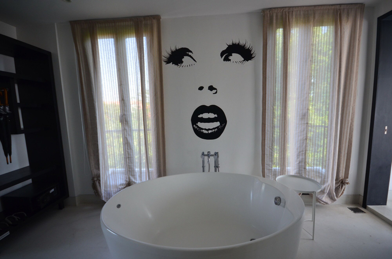 Bathroom 3, The Blue Sky Resort at Hua Hin, Hua Hin