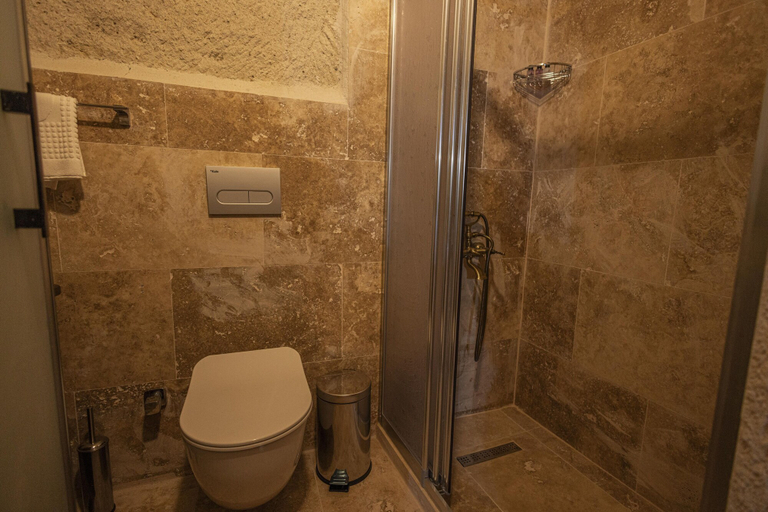 Bathroom 3, Kayaharman Cave Suites, Nevşehir