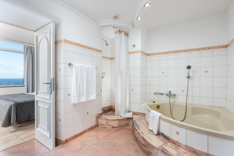 Bathroom 3, Ocean Vistas 24, Santa Cruz de Tenerife