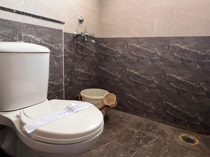 Bathroom 3, Shantham Service Apartments Kinathukadavu Pollachi, Coimbatore