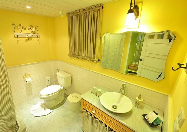 Bathroom 4, The Blue Sky Khao Kho, Khao Kho
