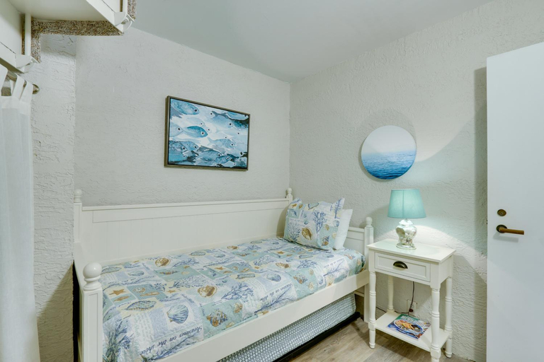 Others 3, Pool and Beach Access Hilton Head Island Villa!, Beaufort