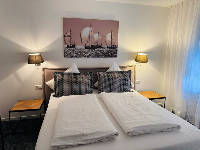 Bedroom 3, Hotel Haus am See, Rastatt