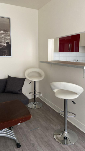 Others 5, Comfy Parisian studio!, Val-de-Marne