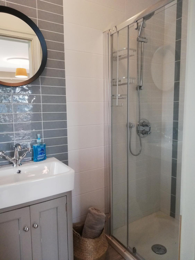 Others 5, 1 bed studio