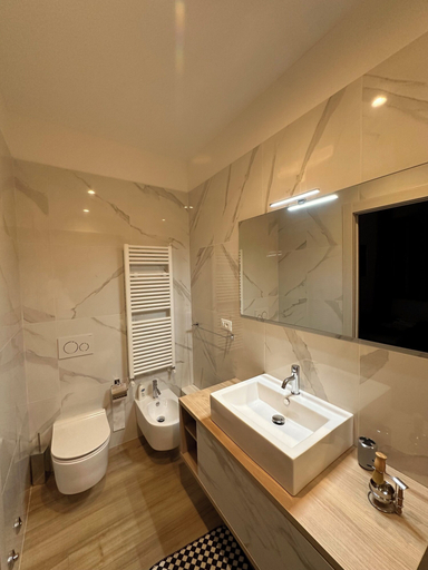 Bathroom 4, DORIAN GRAY LUXURY SUITE, Trieste