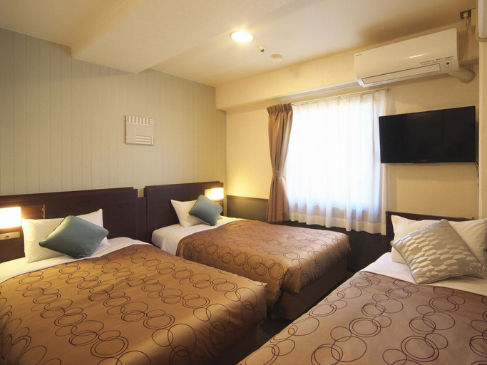 Bedroom 3, Yokohama Heiwa Plaza Hotel, Yokohama