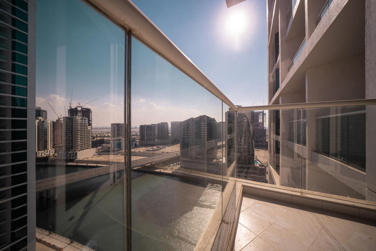 Others 4, Luton Vacation Homes - Damac Maison Prive Studio, Canal View, Dubai - 16AB03, Dubai