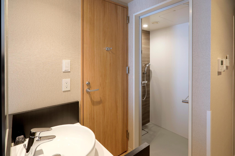 Bathroom 6