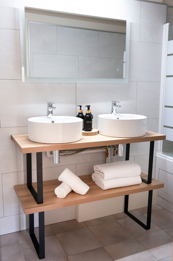 Bathroom 3, La Bastide de Montferrat, Var