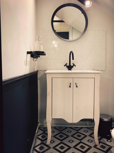 Bathroom 3, Cabana Khaliope, Intorsura Buzaului