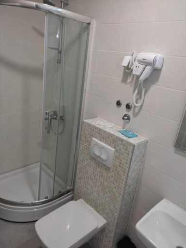 Bathroom, Apartman 25, Belgrade