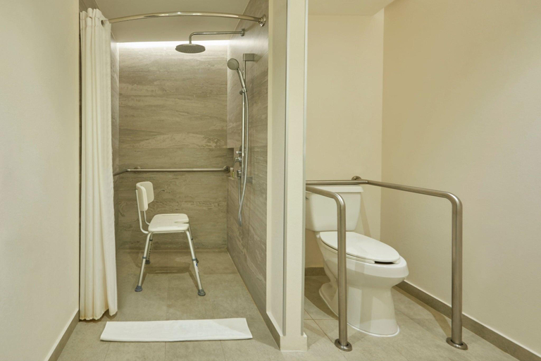 Bathroom 4, City Express Plus by Marriott San Luis Potosí, San Luis Potosí