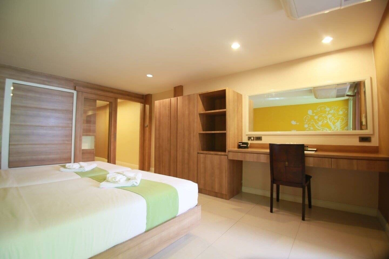 Bedroom 4, Pintree Service Apartment, Pattaya
