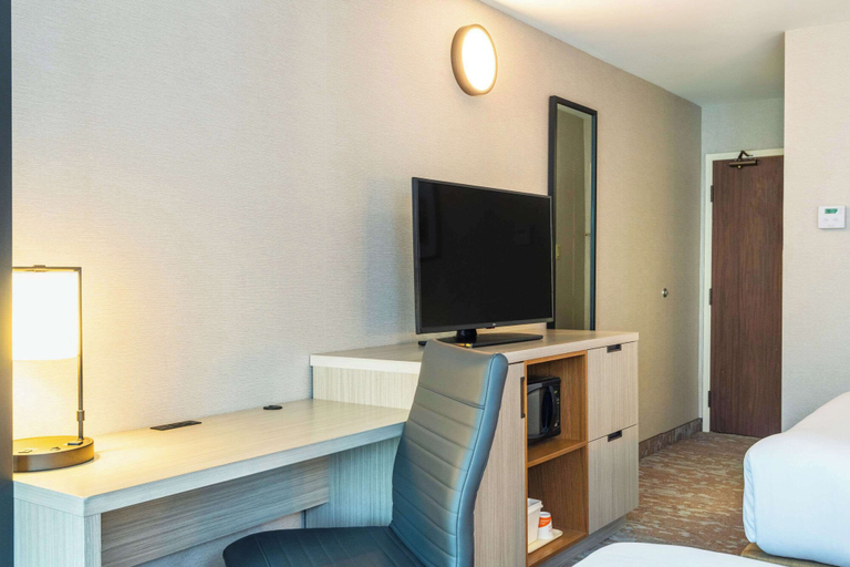 Bedroom 4, Comfort Inn Kingston - Highway 401, Frontenac