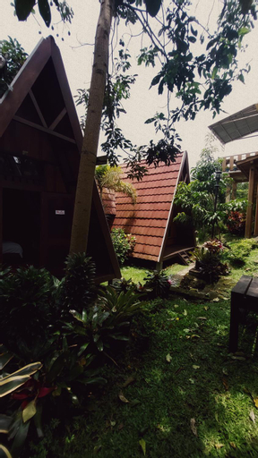 Exterior & Views 15