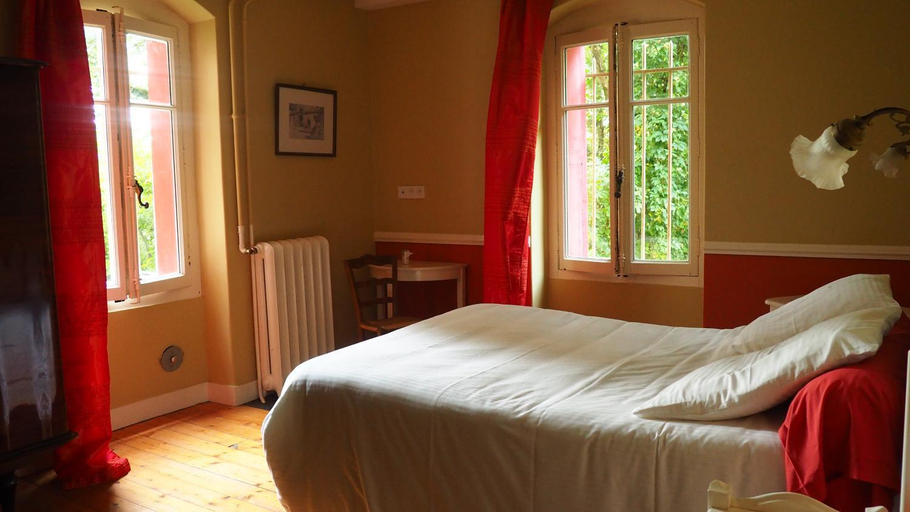 Bedroom 3, La Garenne de Morestel, Isère