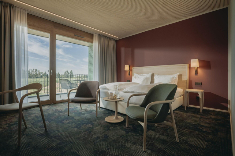 Bedroom 3, Landhotel Bohrerhof, Breisgau-Hochschwarzwald