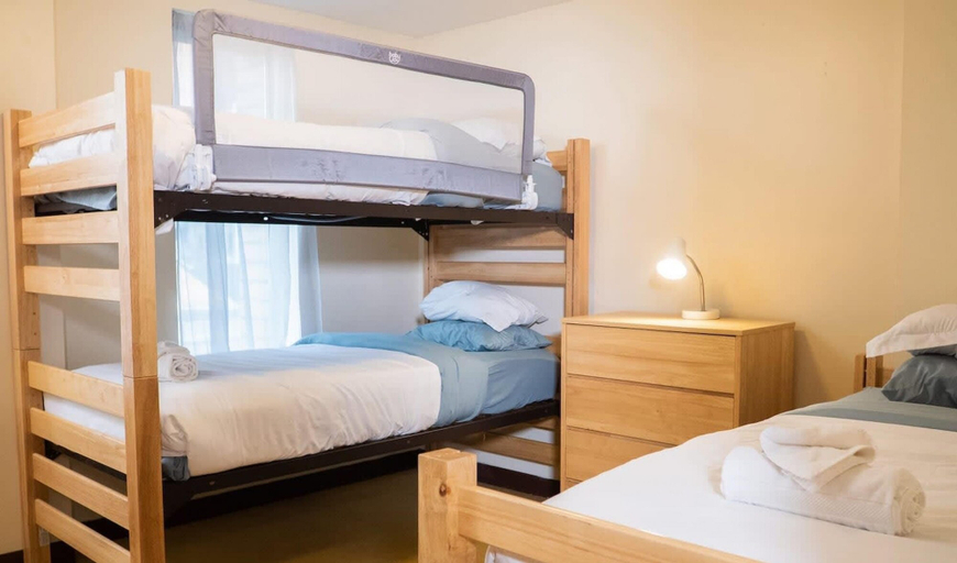 Bedroom 3, 2 Bedroom Downtown Apt Friends Families Ideal, Allegheny