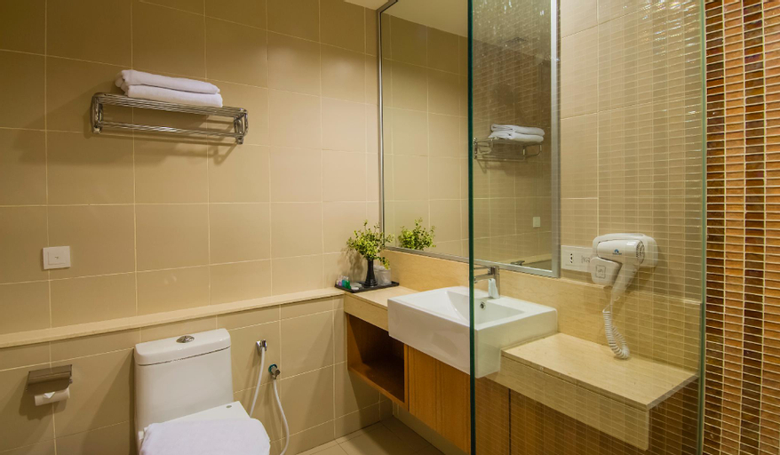 Bathroom 4