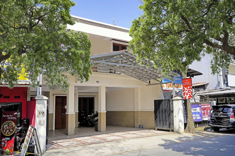 Exterior & Views 2, OYO 91322 Jawara Guest House Syariah, Bandung
