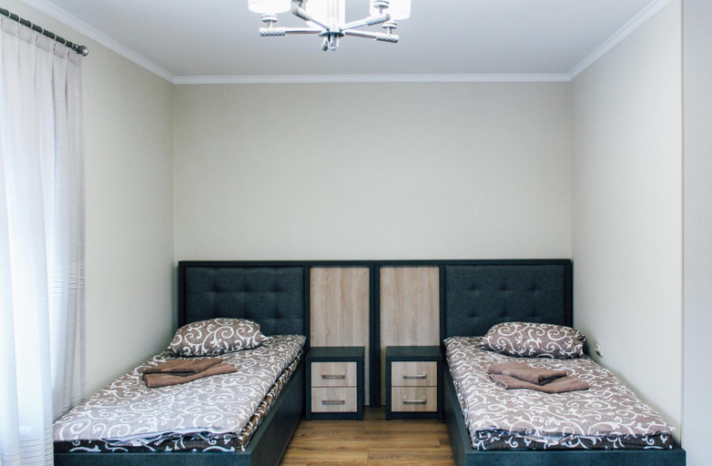 Bedroom 2, HOTEL Баимонт, Mukachivs'kyi