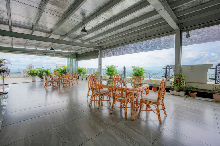 Food & Drinks 5, Salute de Léman - Luxury Apartment District 3, District 3