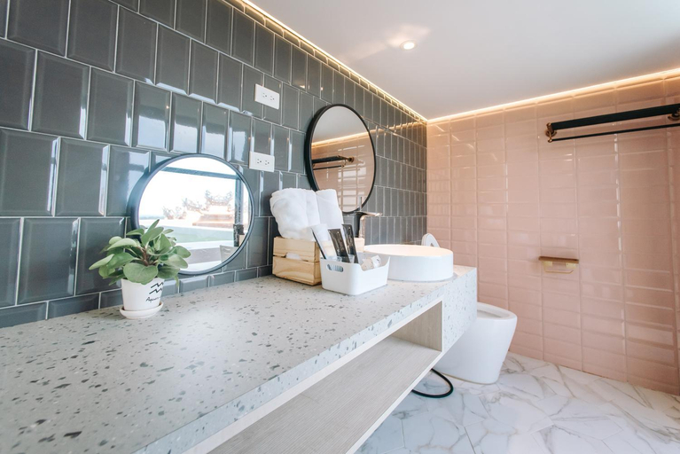 Bathroom 3, AiMen Homestay, Penghu